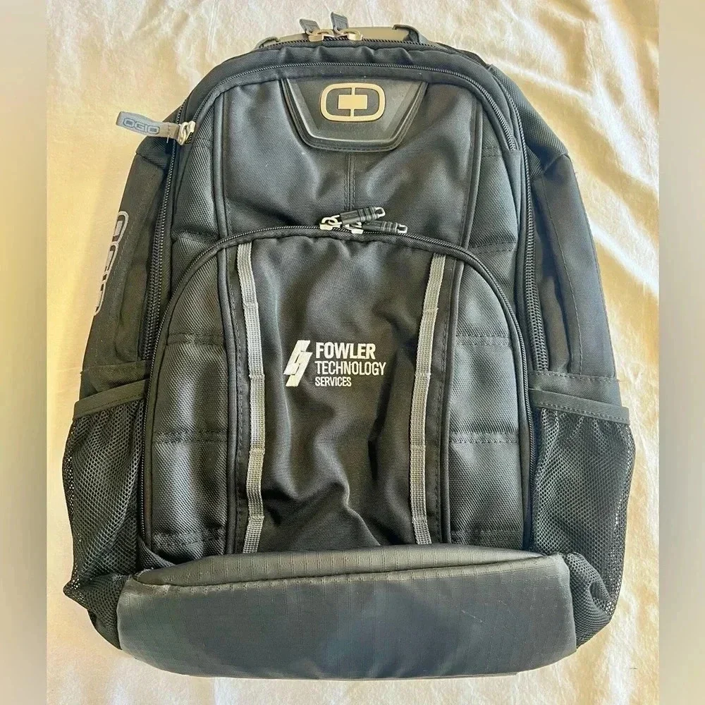 Ogio laptop,‎ small backpack